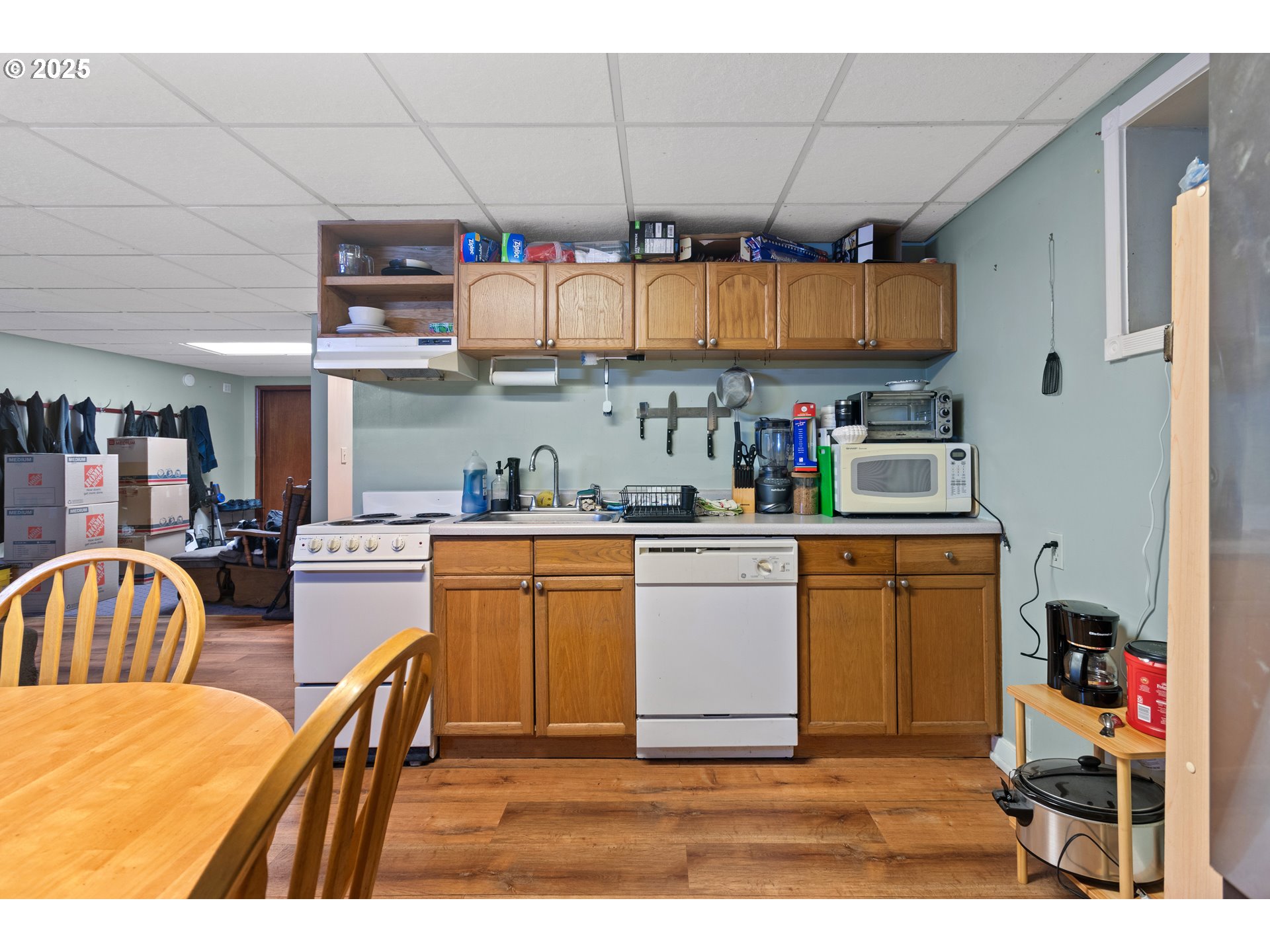 1920 Northeast 127th Avenue Portland, OR 97230 - Photo 31 of 48 Kitchen
