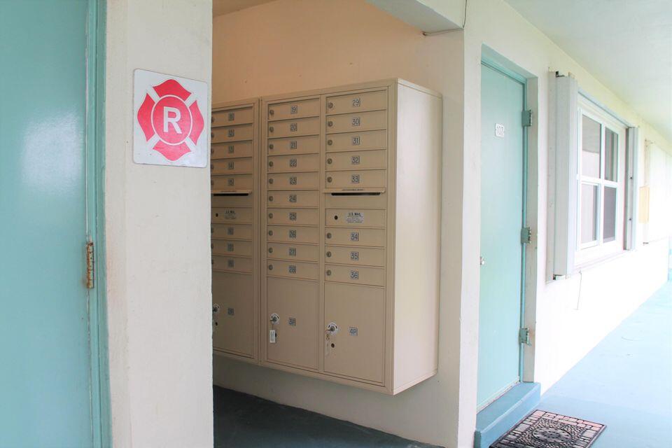 680 Horizon West, Unit 103 Boynton Beach, FL 33435 - Photo 20 of 61 MAILBOXES IN 680 BUILDING