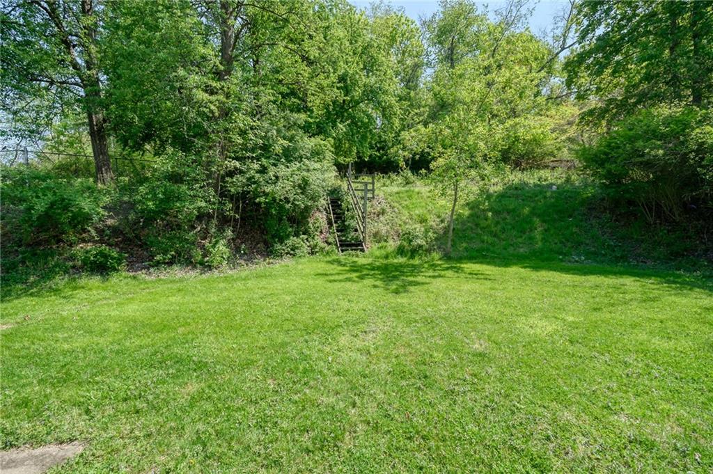 531 West Ingomar Road Pittsburgh, PA 15237 - Photo 27 of 35 a view of outdoor space and yard