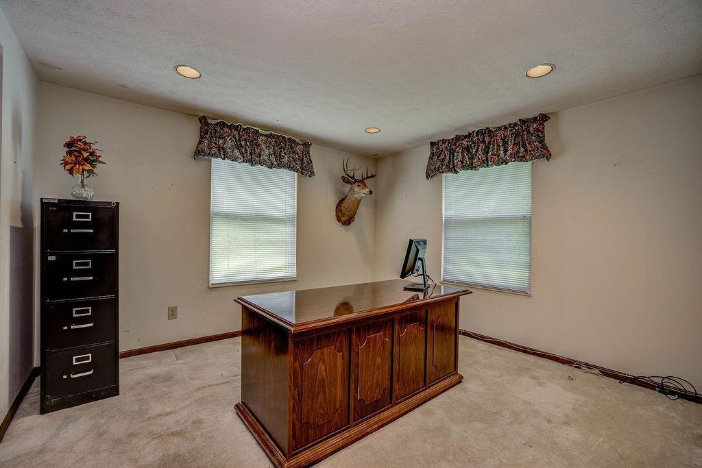 1911 Neeb Road Cincinnati, OH 45233 - Photo 12 of 49