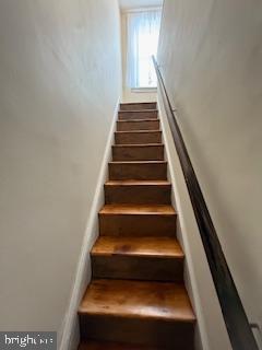 6232 Ridge Avenue Philadelphia, PA 19128 - Photo 18 of 20 a view of entryway