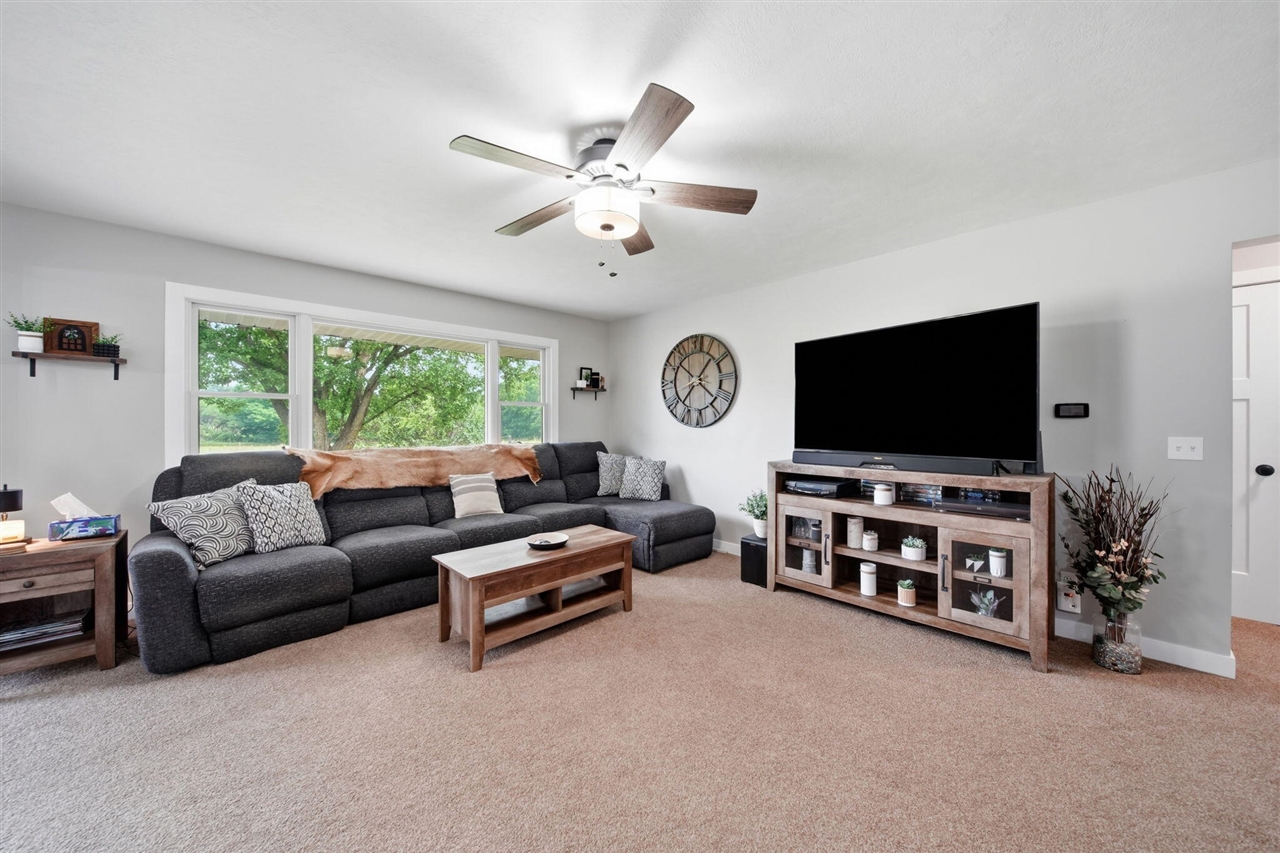 755 South Smith Road Eaton Rapids, MI 48827 - Photo 11 of 79