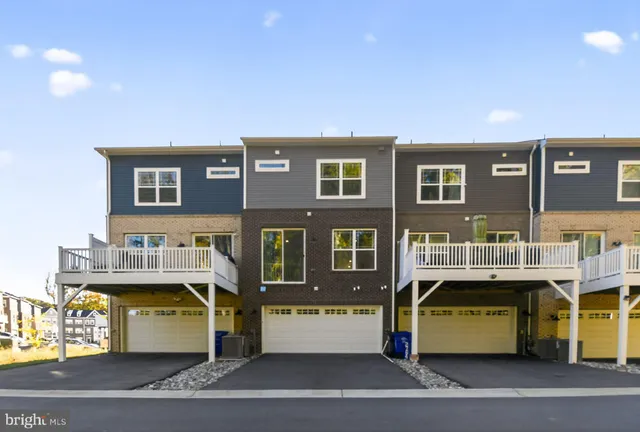 $420,000 | 2762 Bridgewater Drive, Bryans Road, MD 20616