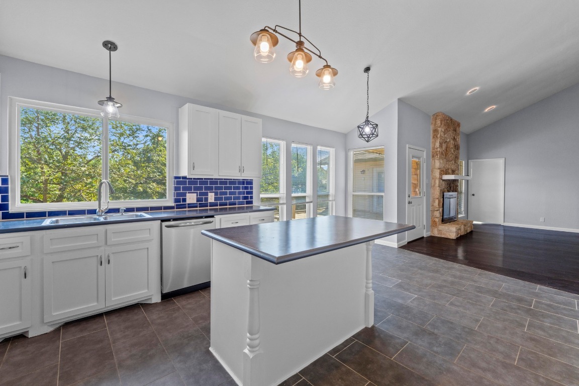 809 Stillhouse Spring Round Rock, TX 78681 - Photo 14 of 40