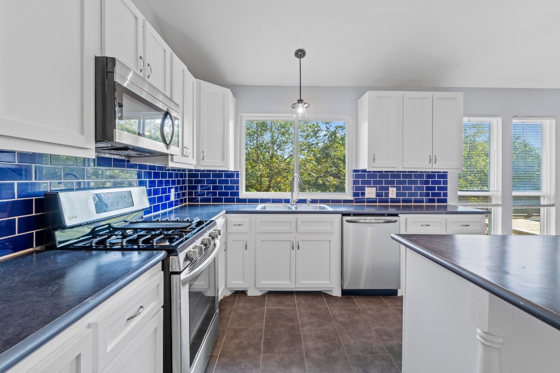 809 Stillhouse Spring Round Rock, TX 78681 - Photo 15 of 40