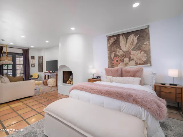 $674,900 | 4540 North 44th Street, Unit 21, Phoenix, AZ 85018