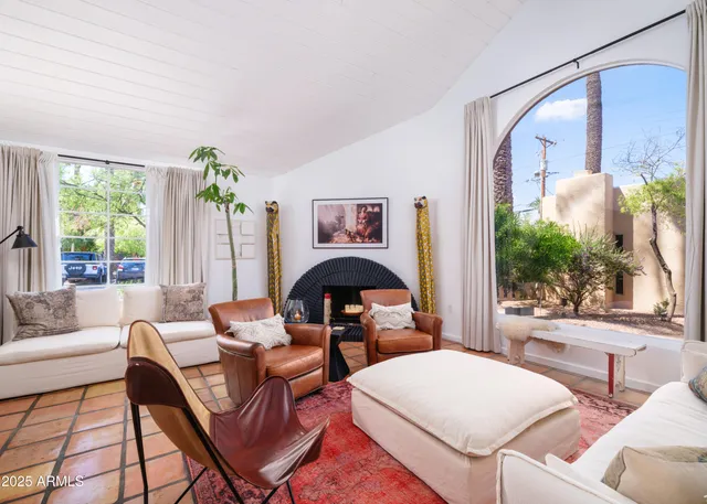 $674,900 | 4540 North 44th Street, Unit 21, Phoenix, AZ 85018