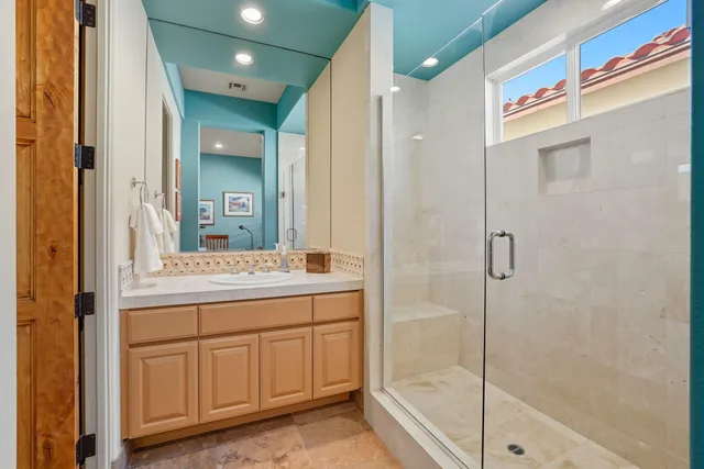 $18,000 | 49463 Vía Conquistador, La Quinta, CA 92253