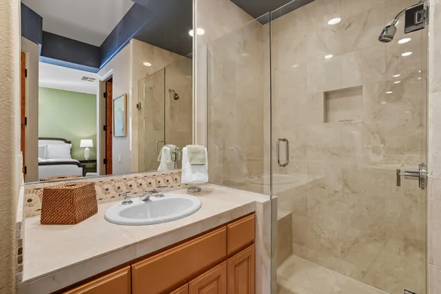 $18,000 | 49463 Vía Conquistador, La Quinta, CA 92253