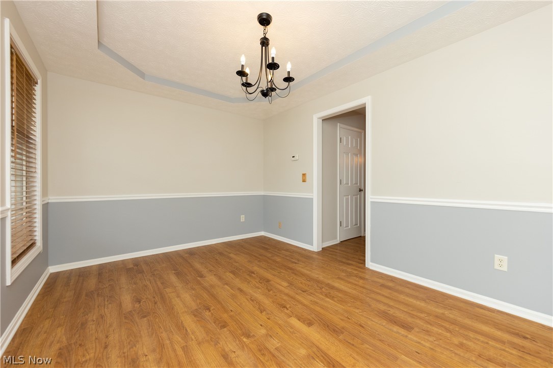 25881 Kennedy Ridge Road North Olmsted, OH 44070 - Photo 10 of 35 A view of the dining room from the foyer!