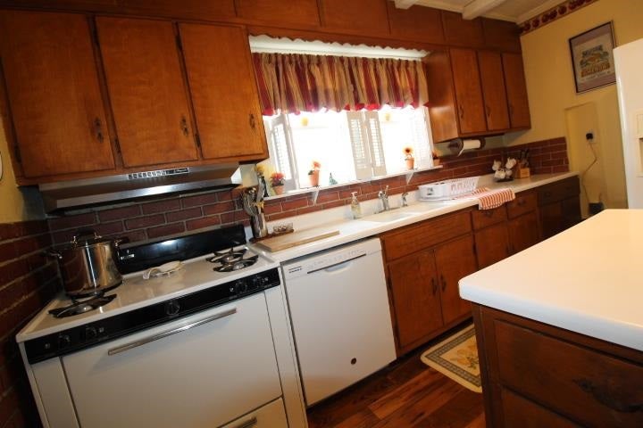 3641 Bradley Road Huntington, WV 25704 - Photo 12 of 32 Gallery Image 12