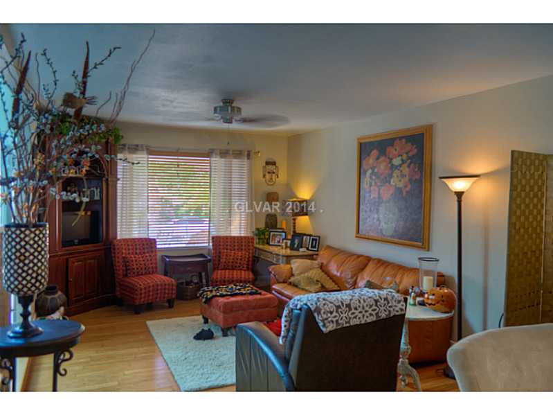 1455 Sorrel Road Boulder City, NV 89005 - Photo 3 of 22 Living Room.