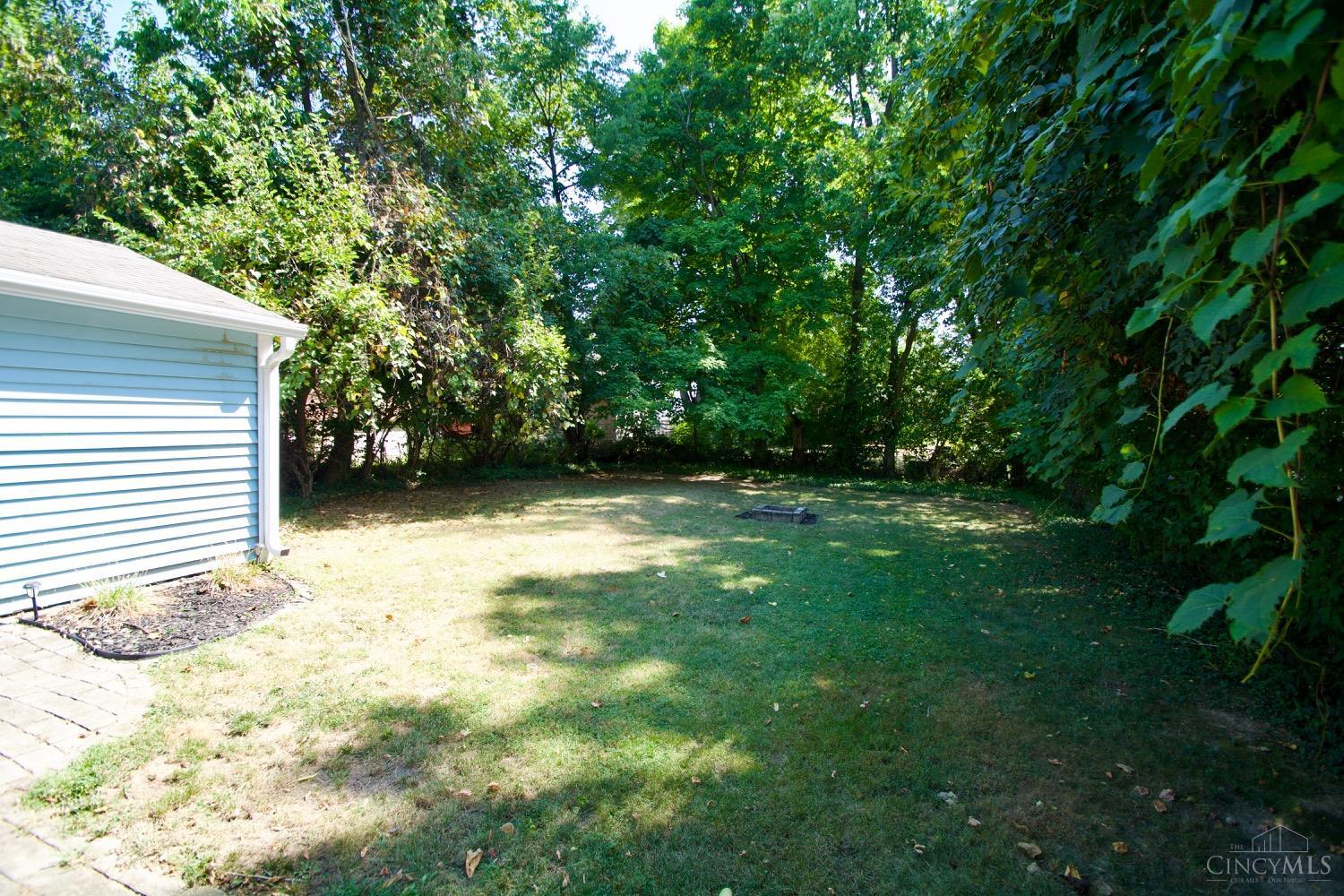 6812 Plainfield Road Cincinnati, OH 45236 - Photo 25 of 29
