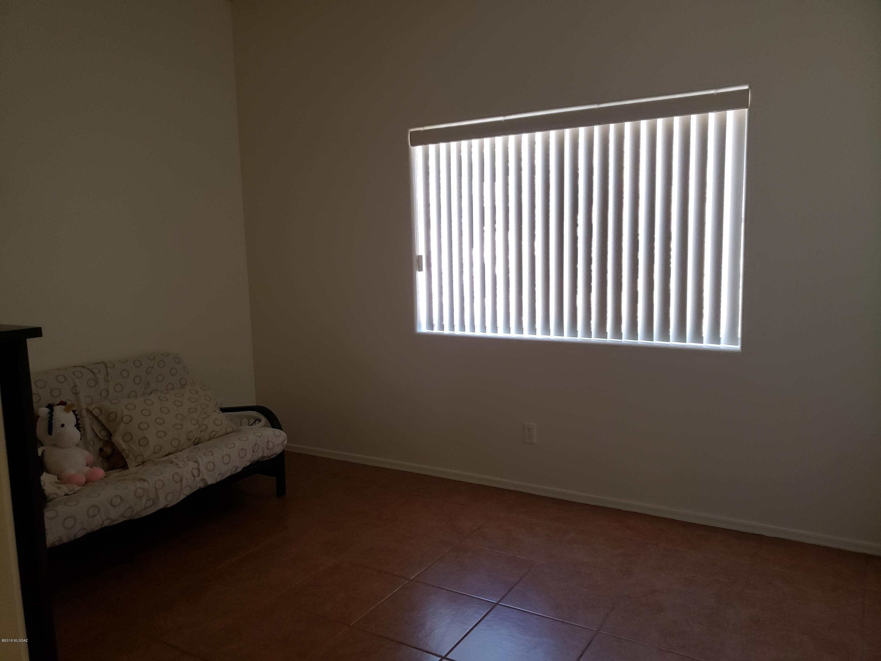 61 Vereda Ortiz Rio Rico, AZ 85648 - Photo 4 of 14