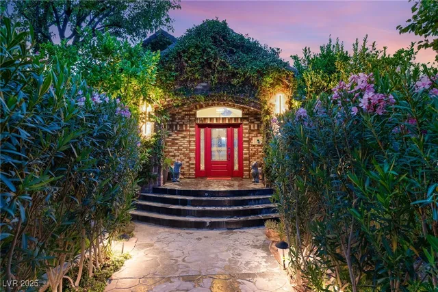 $8,500 | 3004 Astoria Pines Circle, Las Vegas, NV 89107