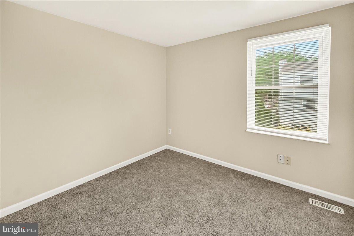 17615 Kohlhoss Road Poolesville, MD 20837 - Photo 28 of 54 Bedroom #2