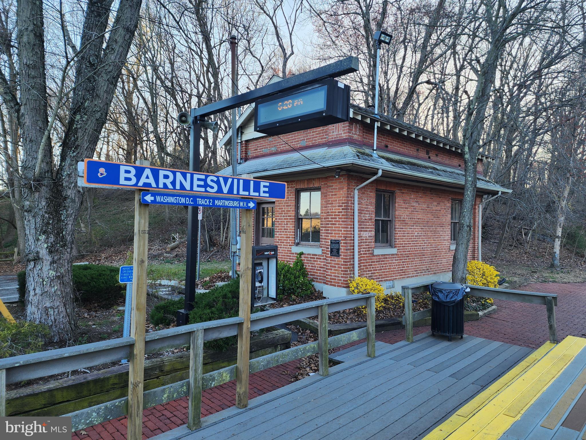 17615 Kohlhoss Road Poolesville, MD 20837 - Photo 38 of 54 Not one but THREE MARC trains nearby