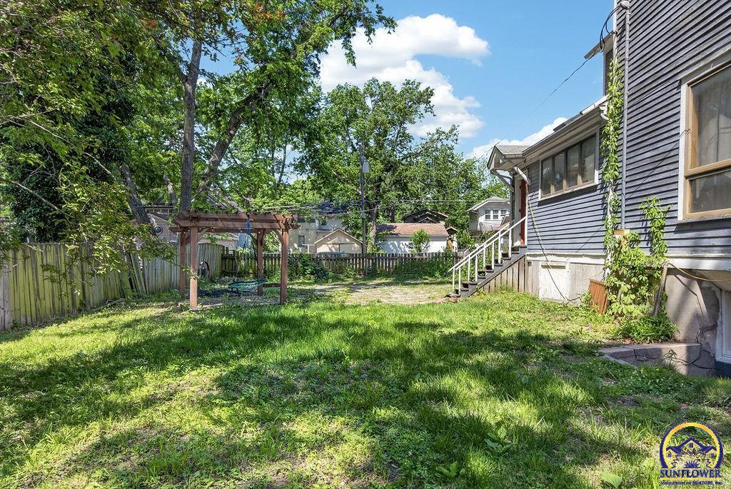 1501 Southwest Mulvane Street Topeka, KS 66604 - Photo 9 of 55