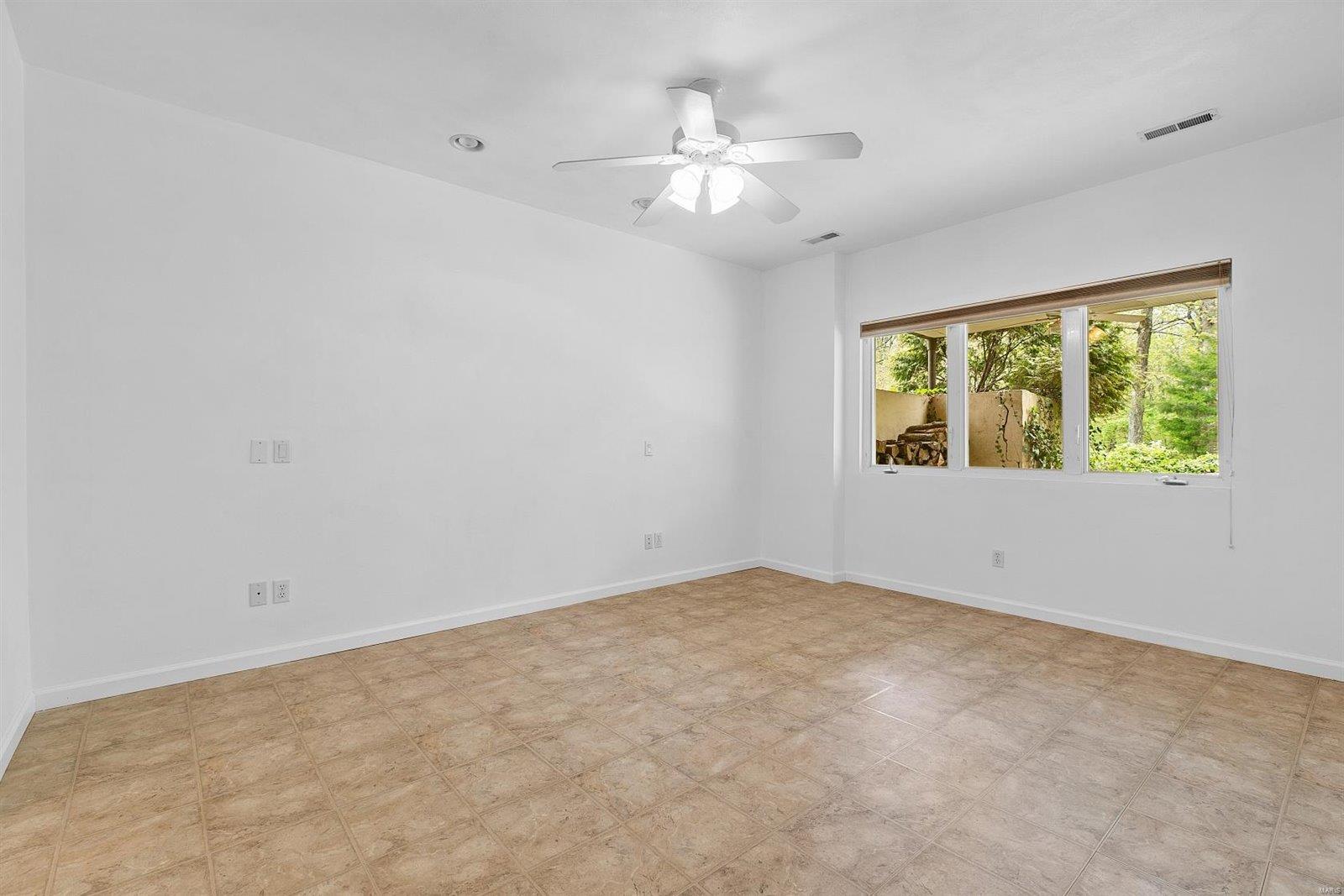 11807 Silver Creek Road New Douglas, IL 62074 - Photo 13 of 42