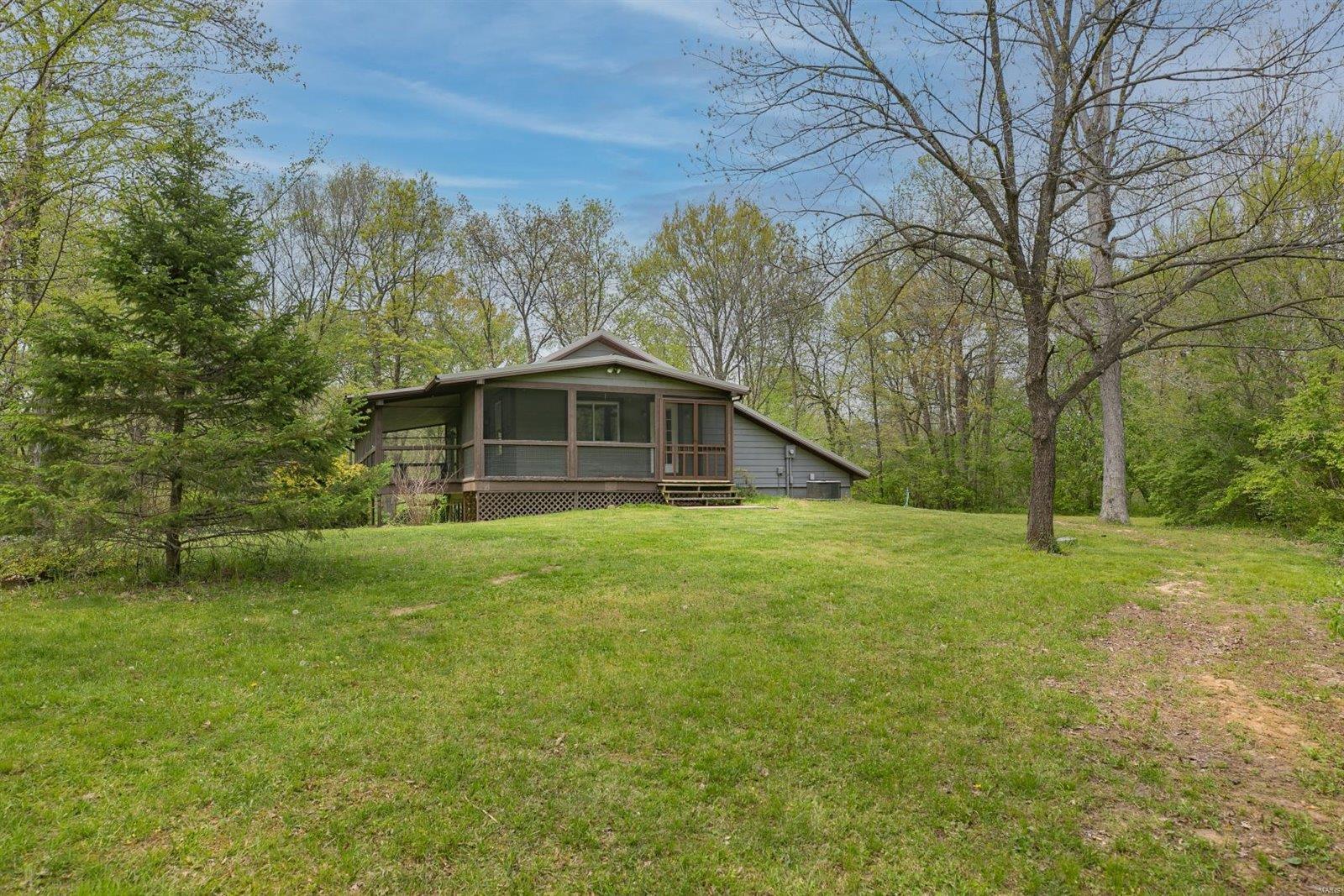 11807 Silver Creek Road New Douglas, IL 62074 - Photo 3 of 42