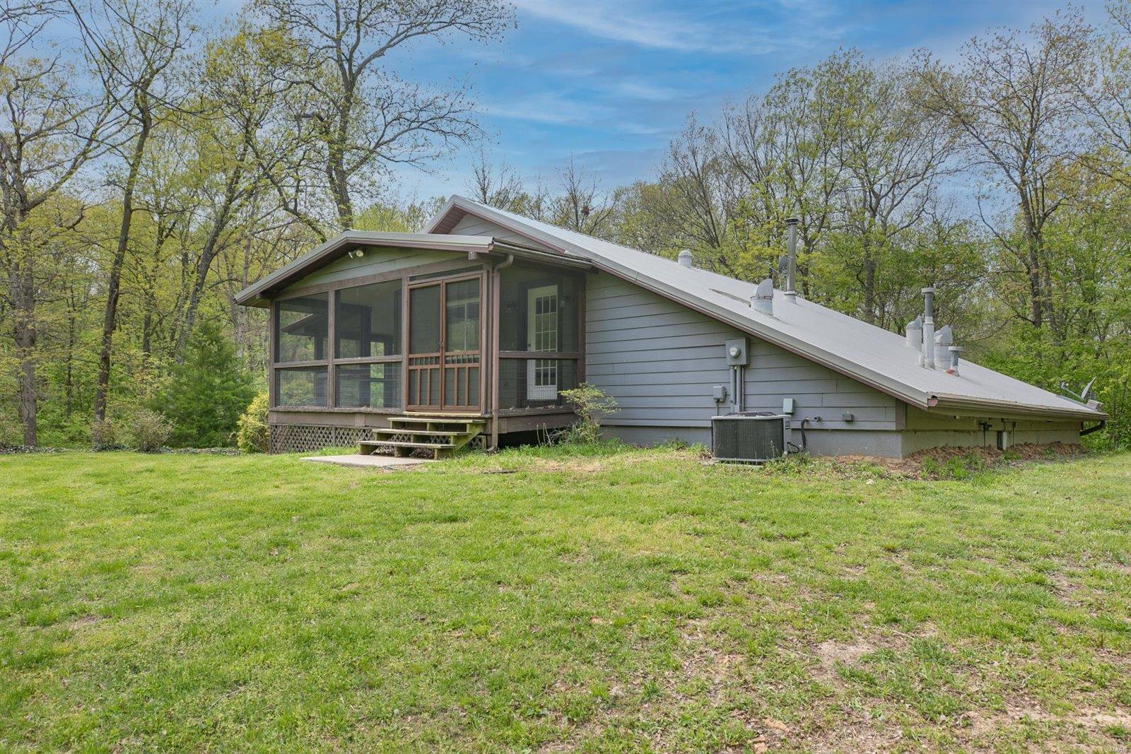 11807 Silver Creek Road New Douglas, IL 62074 - Photo 31 of 42