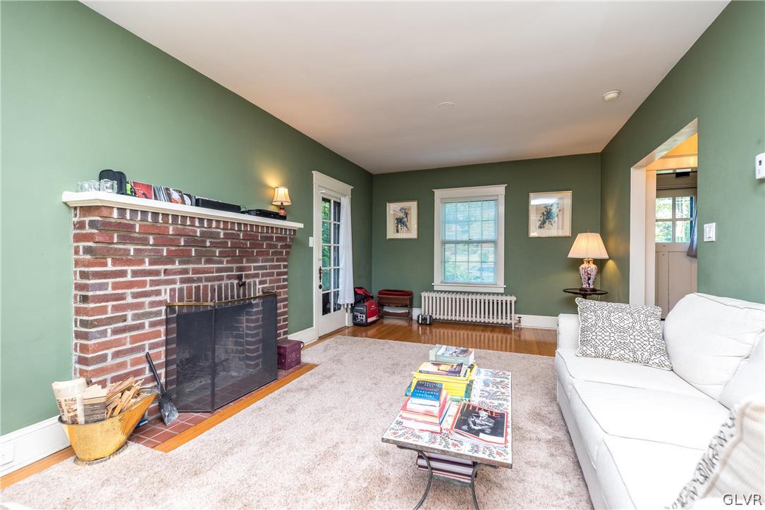 1429 Spring Garden Street Easton, PA 18042 - Photo 4 of 27