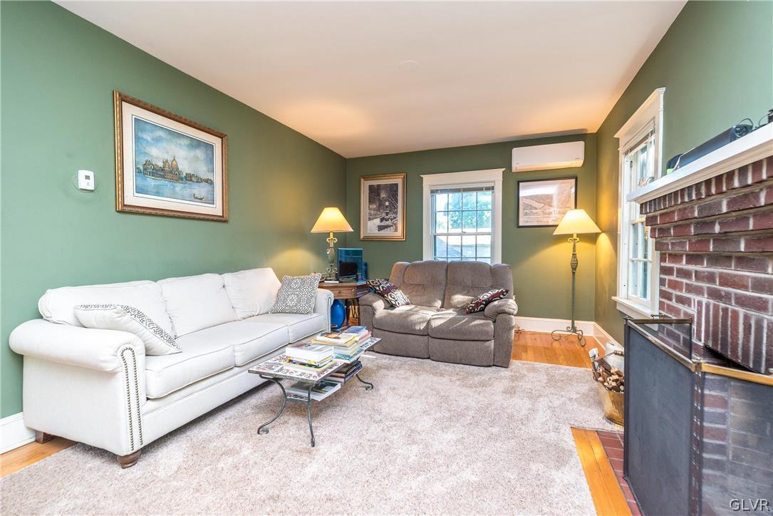 1429 Spring Garden Street Easton, PA 18042 - Photo 5 of 27