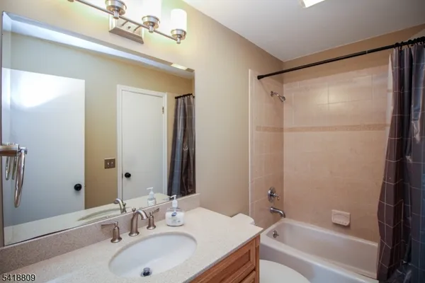 $339,000 | 7 Duck Hawk Court, Hackettstown, NJ 07840