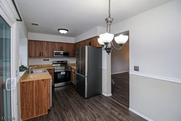 $339,000 | 7 Duck Hawk Court, Hackettstown, NJ 07840