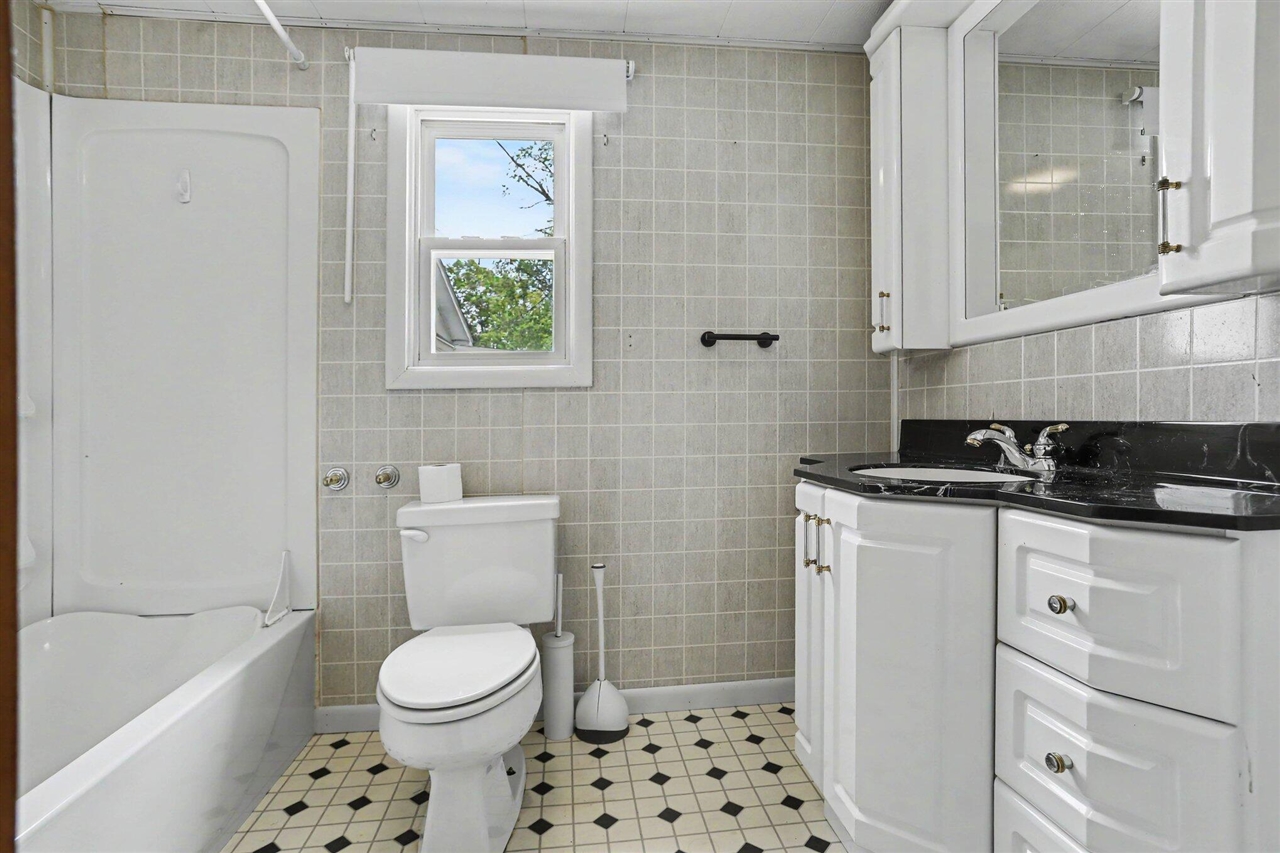 59446 Manor Road Colon, MI 49040 - Photo 16 of 29