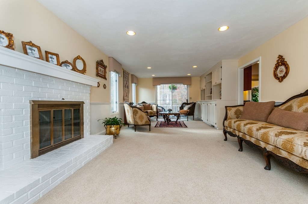 145 Hampton Road Sharon, MA 02067 - Photo 16 of 42 Gallery Image 16
