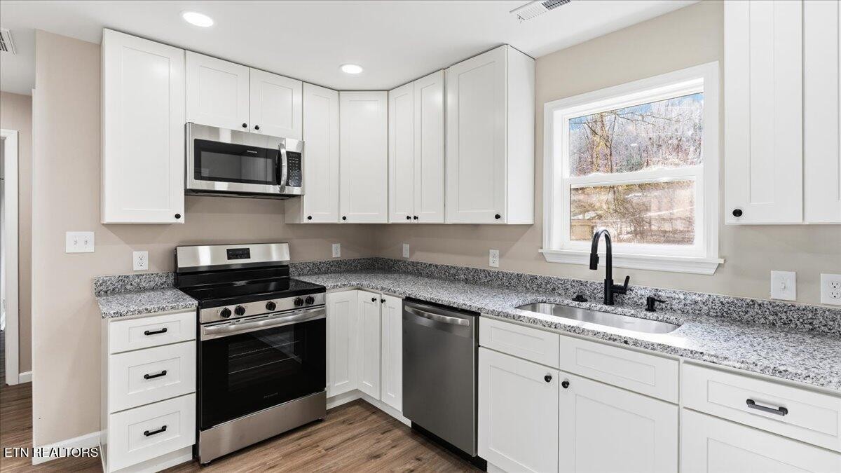 1871 Ruritan Road Harriman, TN 37748 - Photo 6 of 24
