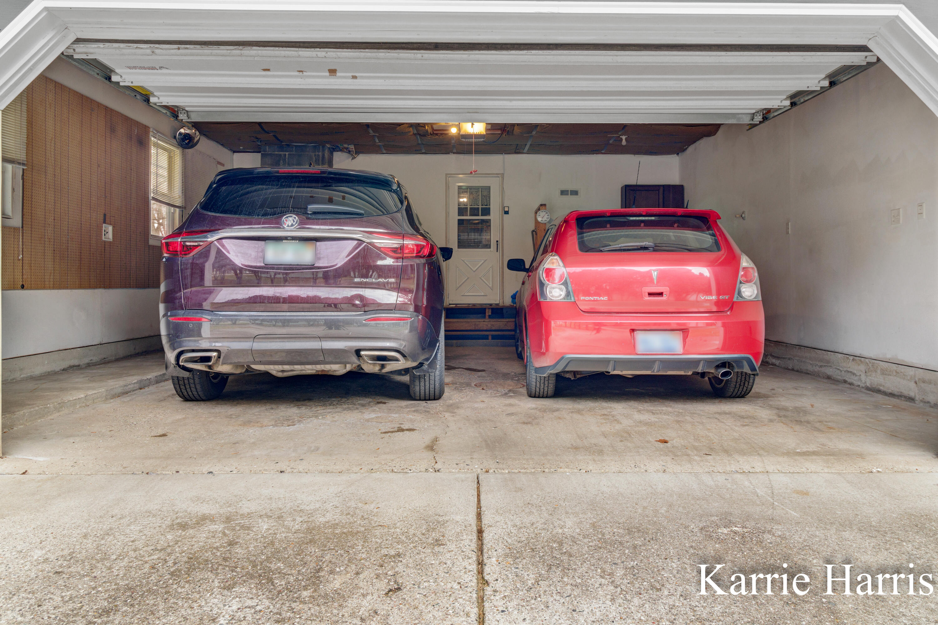 1305 West Ellis Street Belding, MI 48809 - Photo 3 of 34 2 stall over sized attached garage