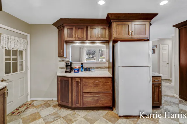 $325,000 | 1305 West Ellis Street, Belding, MI 48809