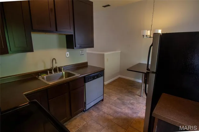 $995 | 2214-2216 Cherokee Street, Unit 2, St. Louis, MO 63118