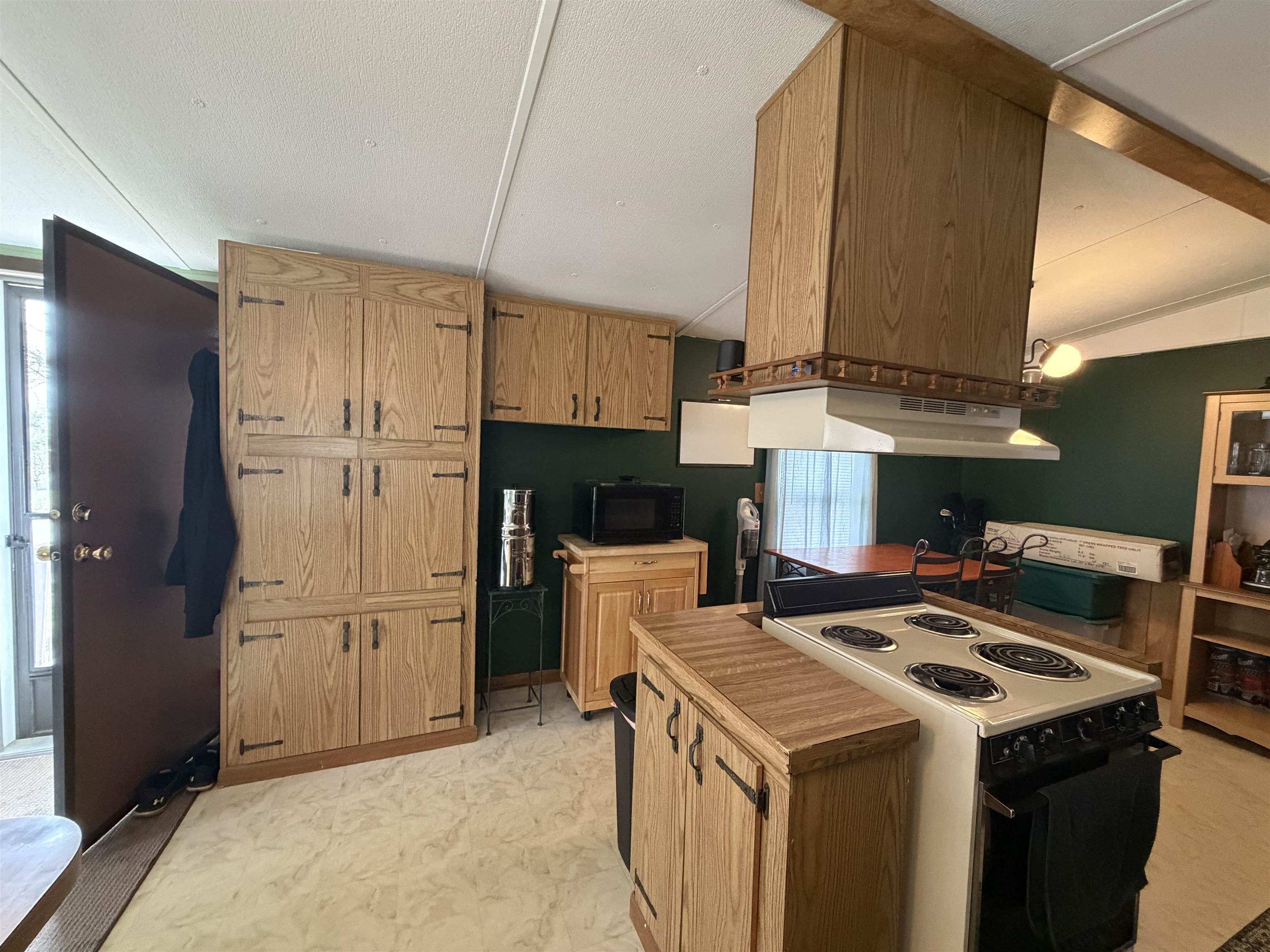 1770 Wisconsin Dells, Unit B2 Wisconsin Dells, WI 53965 - Photo 11 of 41