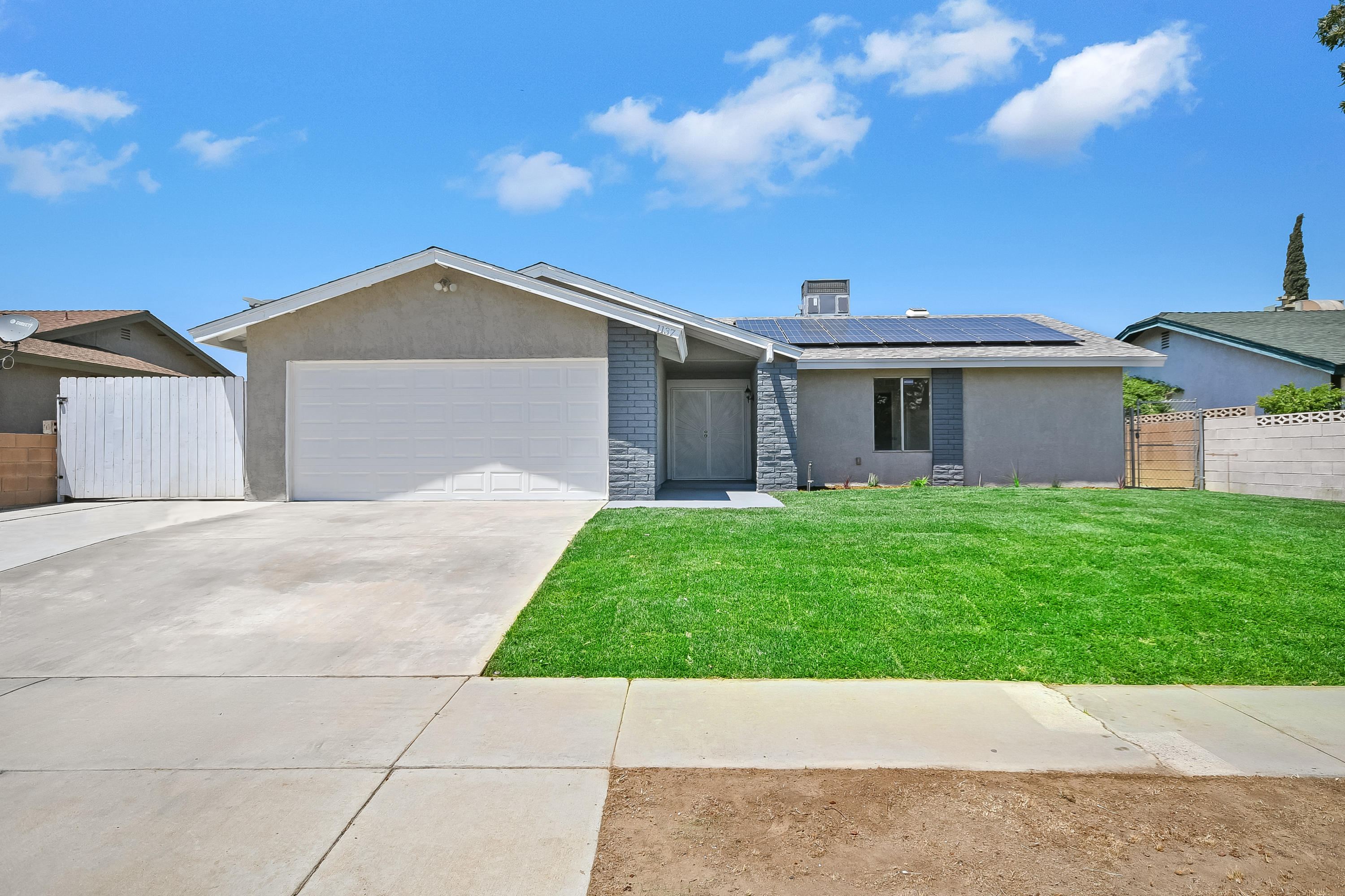 1137 Dianron Road Palmdale, CA 93551 - Photo 1 of 20 DSC_2265