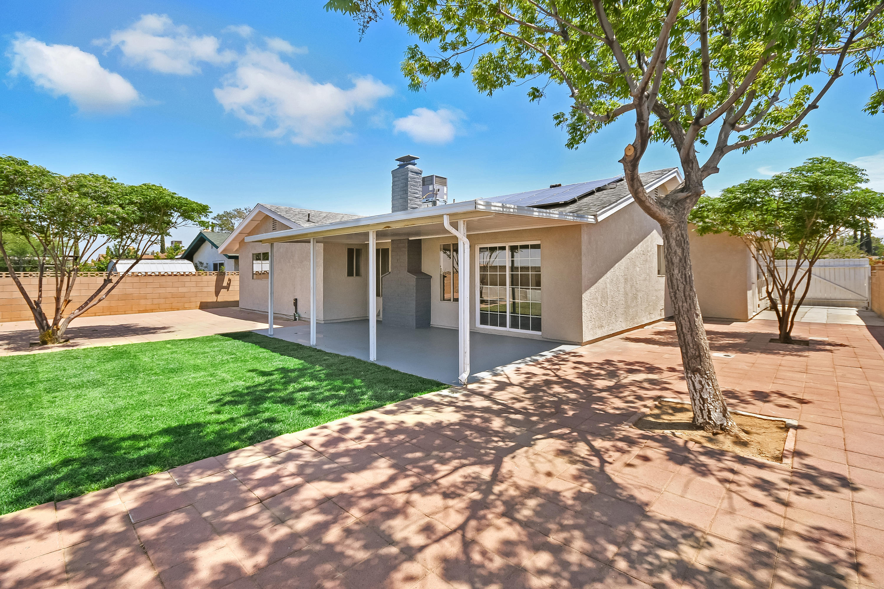 1137 Dianron Road Palmdale, CA 93551 - Photo 18 of 20 DSC_2445