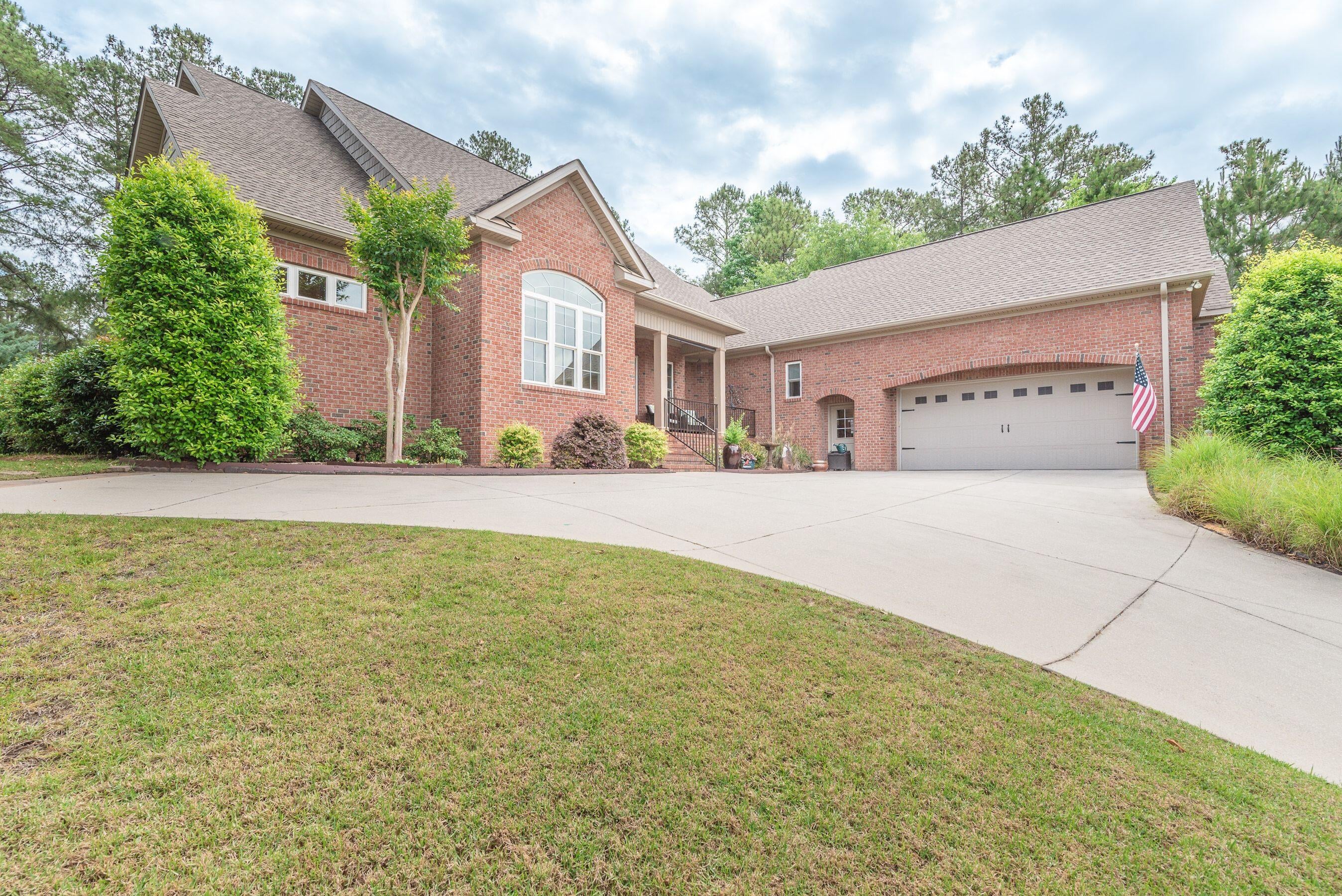 184 Lady Banks Road Aiken, SC 29803 - Photo 2 of 75 Gallery Image 2