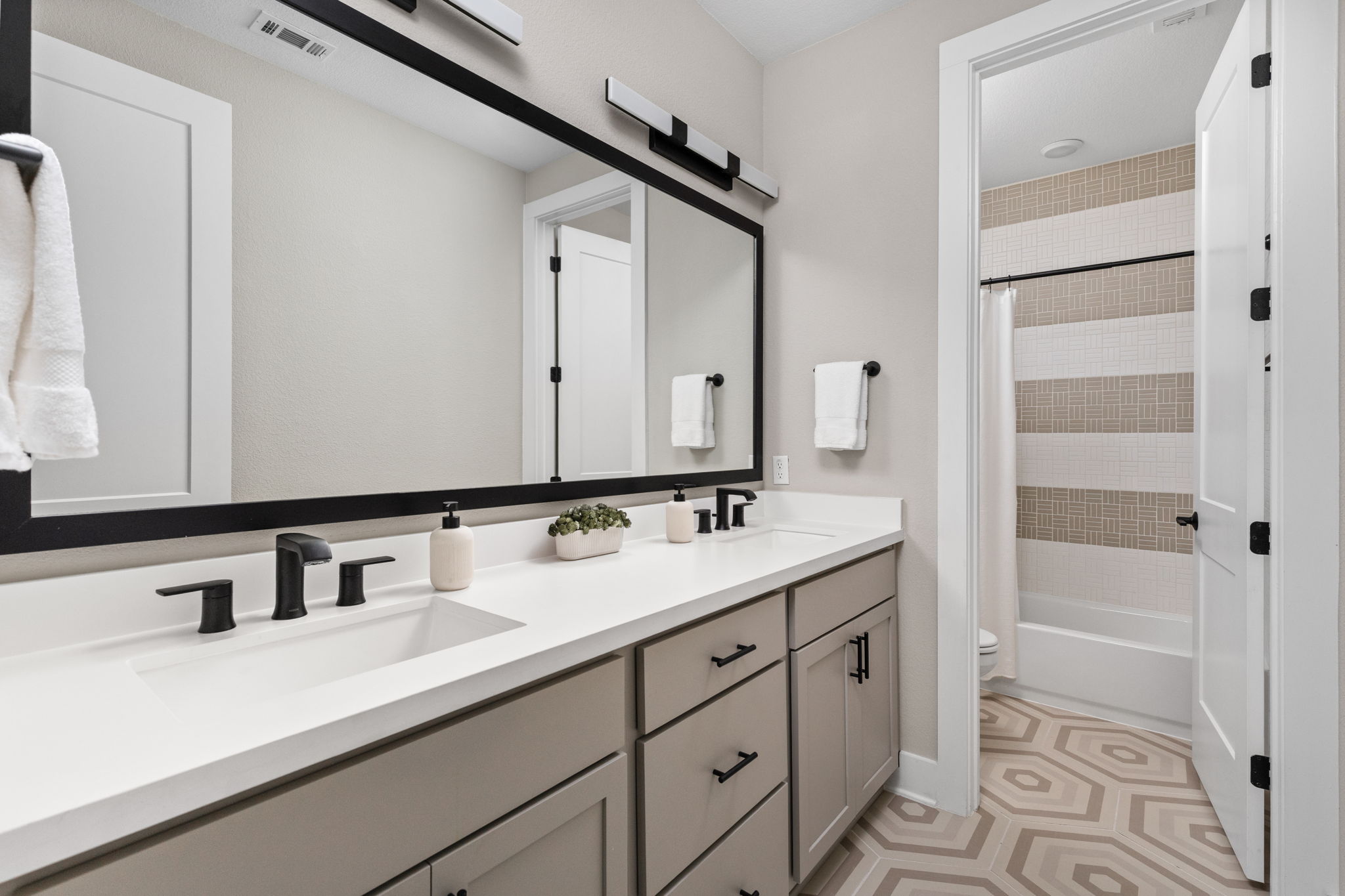 829 Pink Granite Boulevard Dripping Springs, TX 78620 - Photo 15 of 30 Thoughtfully designed layout offering comfort and privacy for visitors.