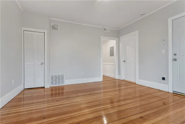 $2,400 | 382 Orms Street, Unit 3, Providence, RI 02908