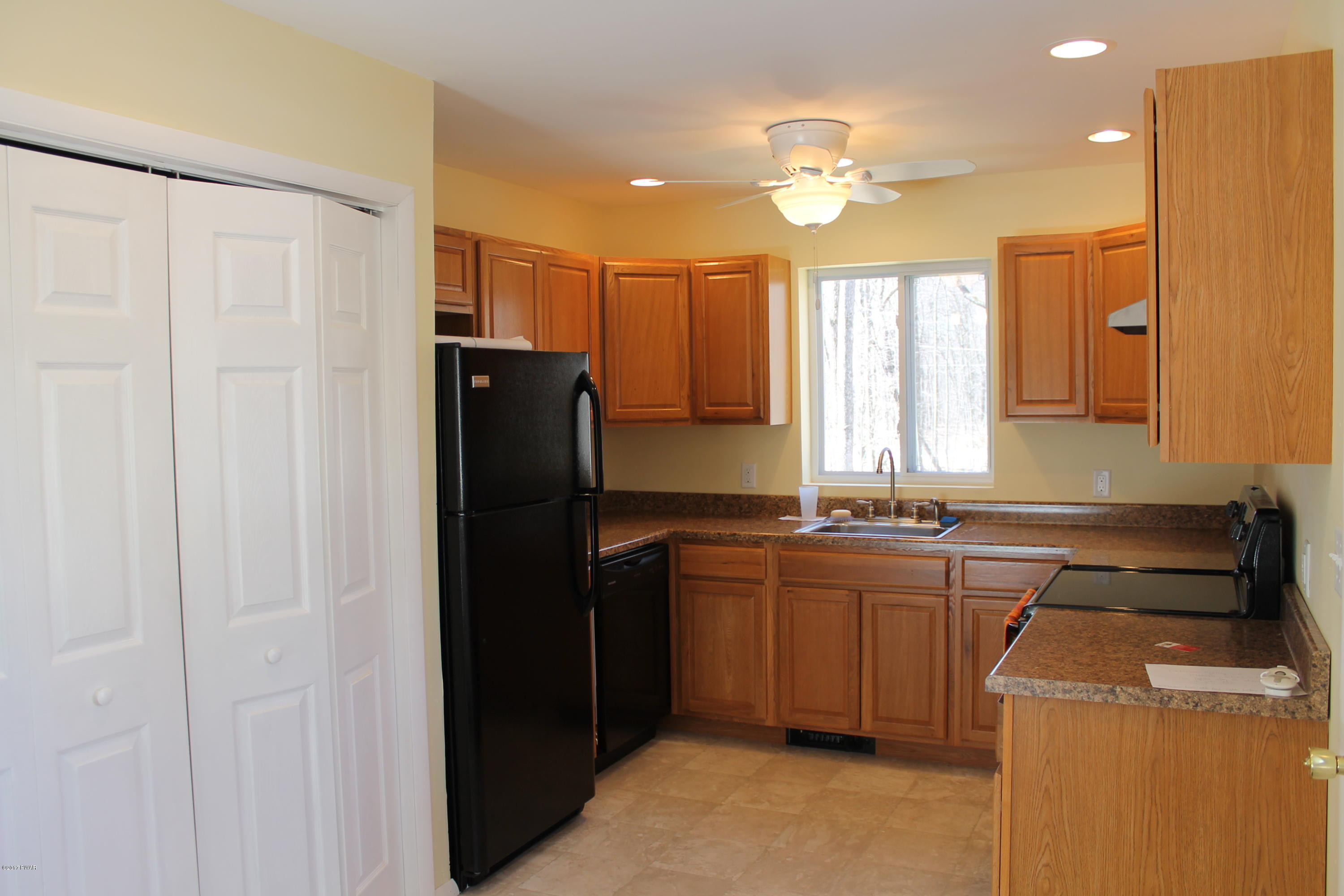 107 Butternut Road Milford, PA 18337 - Photo 4 of 23