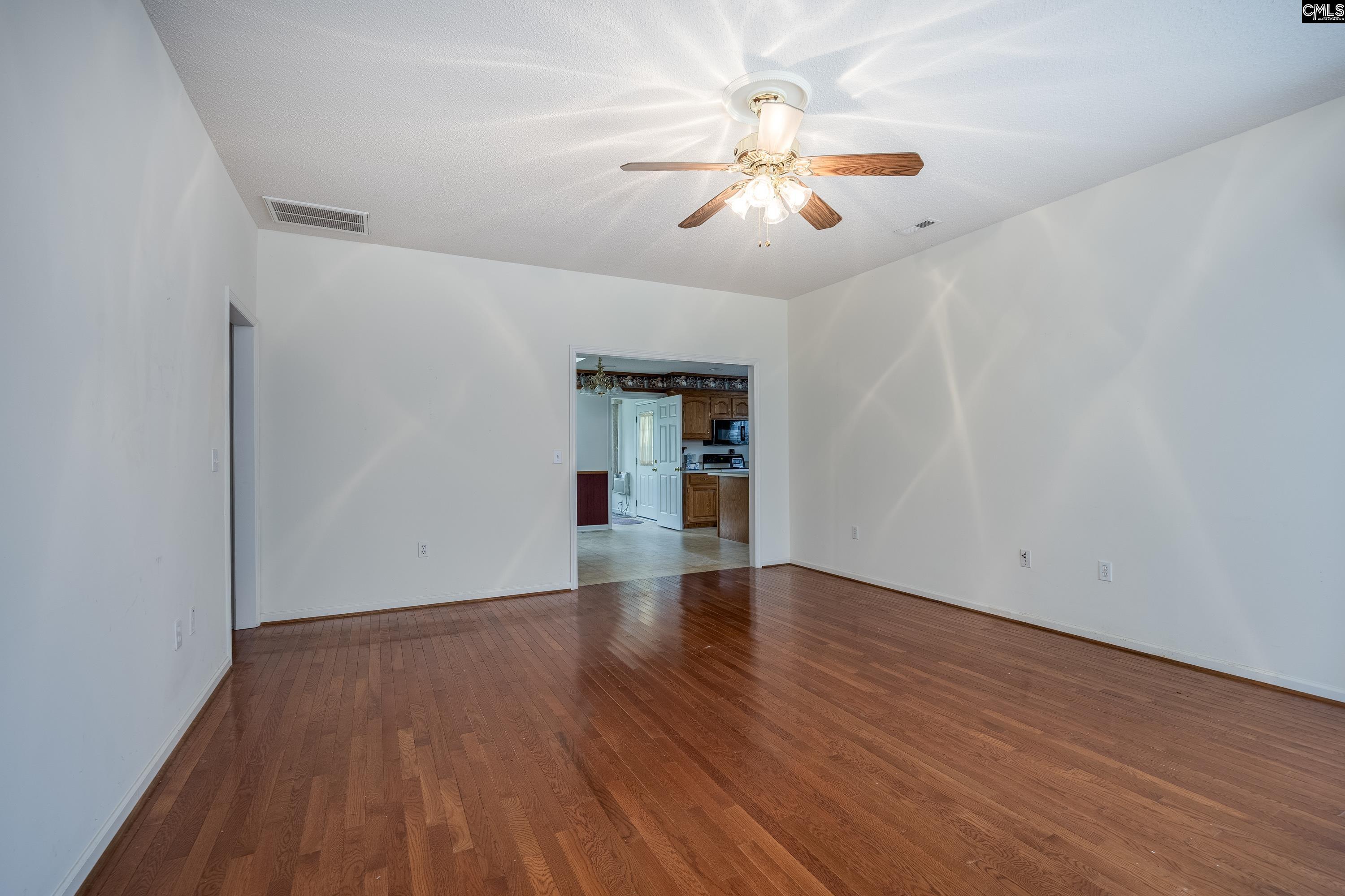 235 Sorin Circle Elloree, SC 29047 - Photo 7 of 53
