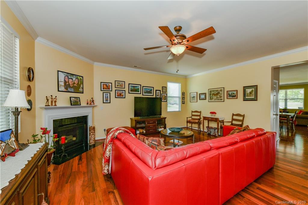 4002 Banteer Road Matthews, NC 28105 - Photo 5 of 35 Gallery Image 5
