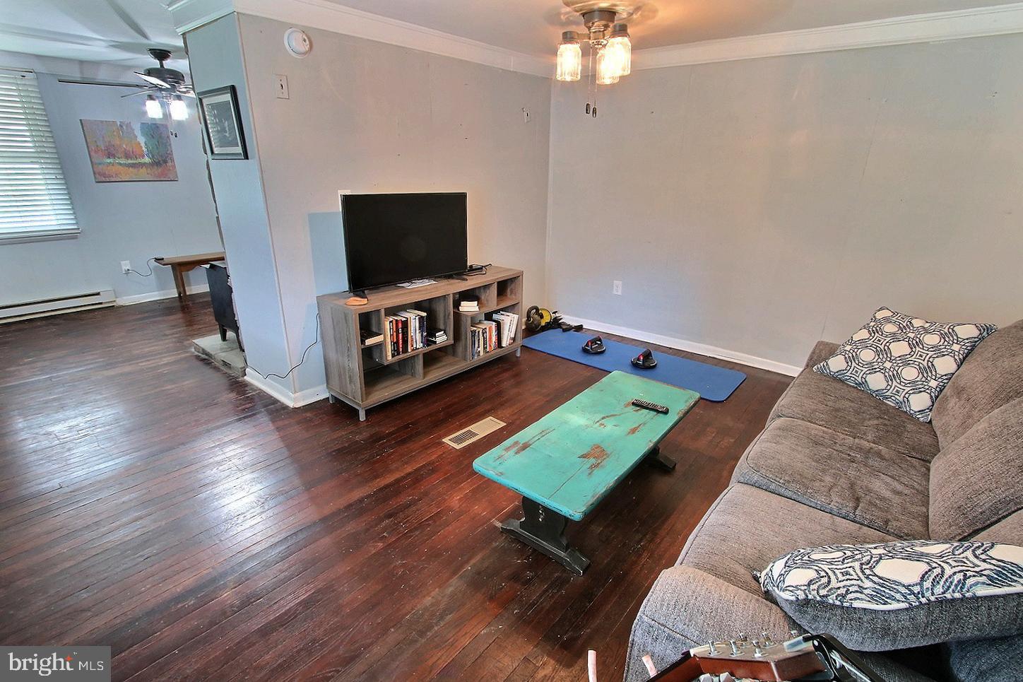 1446 Long Corner Road Mount Airy, MD 21771 - Photo 10 of 31