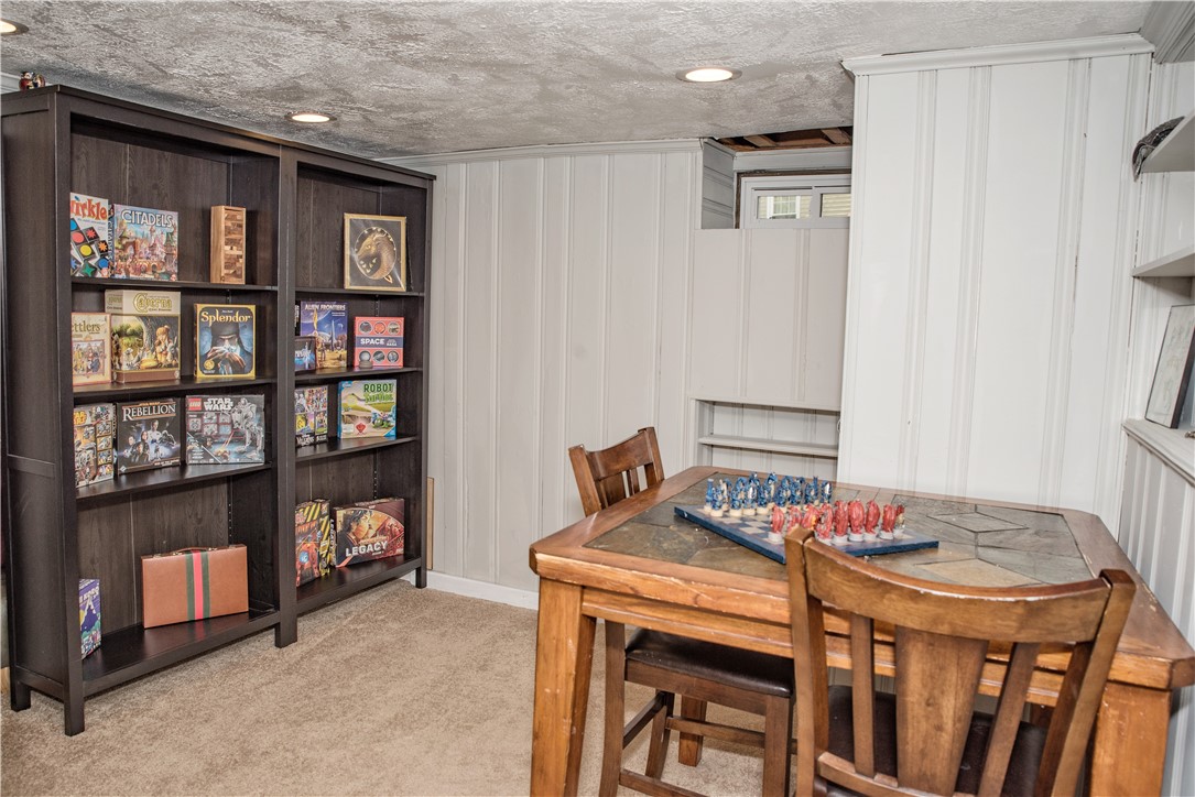 2 Pilgrim Circle Warwick, RI 02888 - Photo 20 of 25