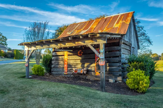 $950,000 | 8659 Rambling Rose Drive, Ooltewah, TN 37363