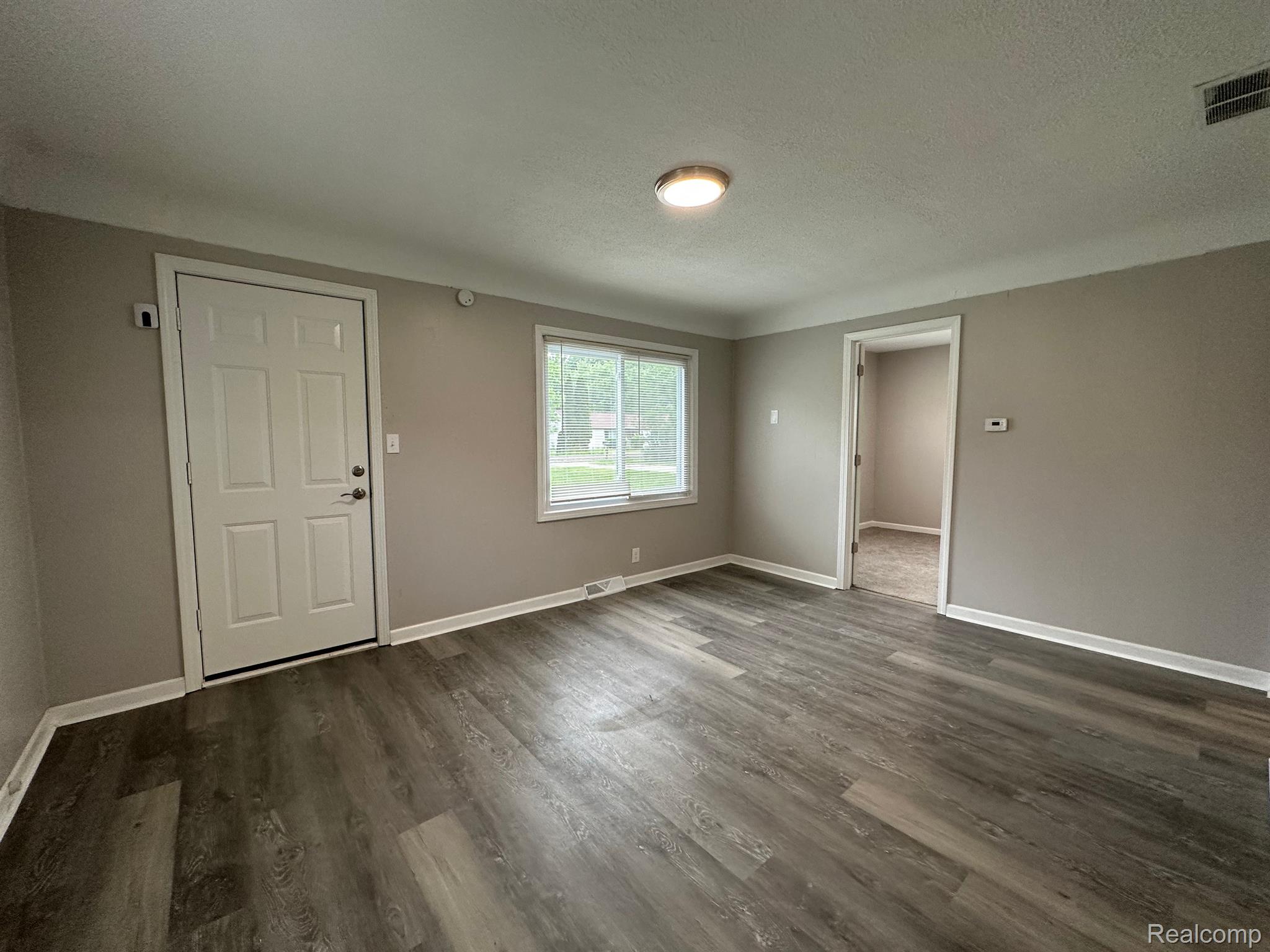 4769 Jamm Road Lake Orion, MI 48359 - Photo 5 of 28 Gallery Image 5