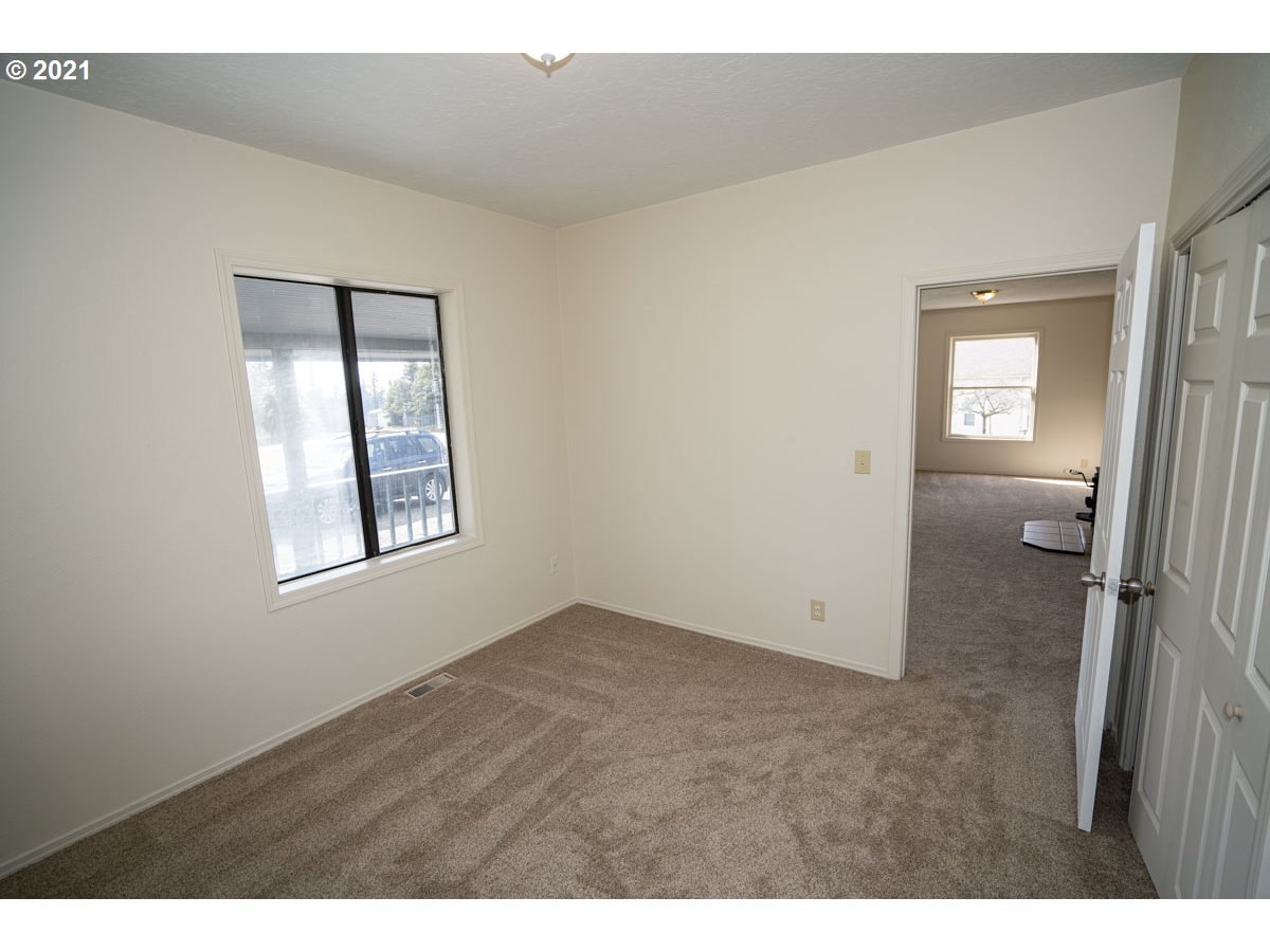 37645 Grange Hall Road Corbett, OR 97019 - Photo 6 of 31