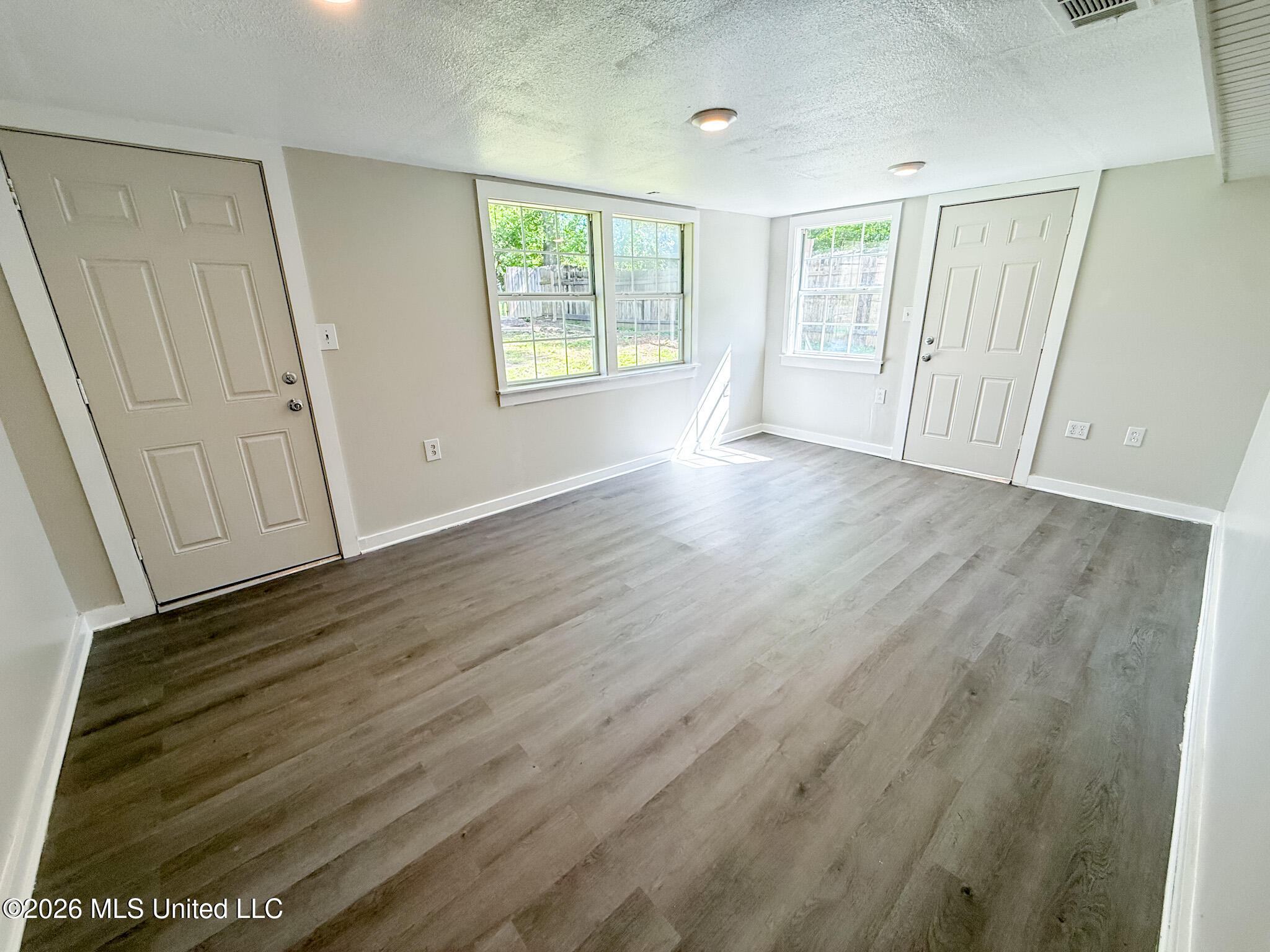 1206 21st Street McComb, MS 39648 - Photo 5 of 12 IMG_7767
